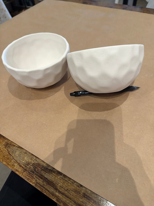 Moon crater bowl
